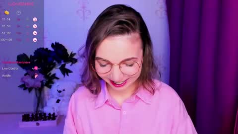 Hazel online show from 02.06.26