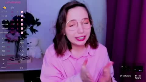 Hazel online show from 04.25.26