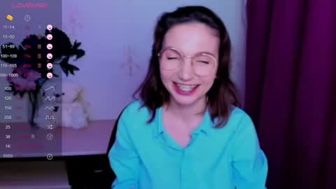 Snapshot of kindhazelhere_ chatting on 06.15.26 Hazel online show from 06.15.26