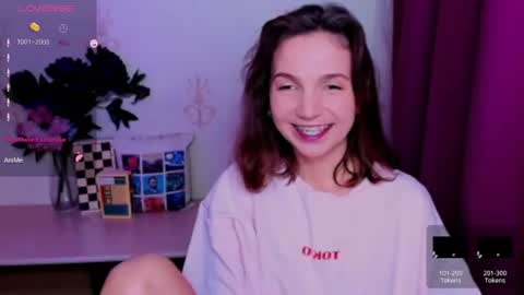 Hazel online show from 07.14.26