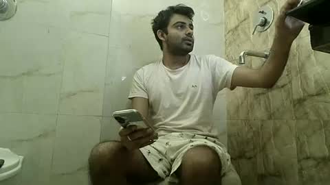 Snapshot of king_kong_india3 chatting on 01.12.25 Jay online show from 01.12.25