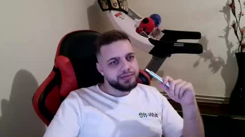 Snapshot of kingadonisss chatting on 10.17.25 kingadonisss online show from 10.17.25