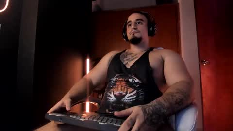 King Bear online show from 02.21.26