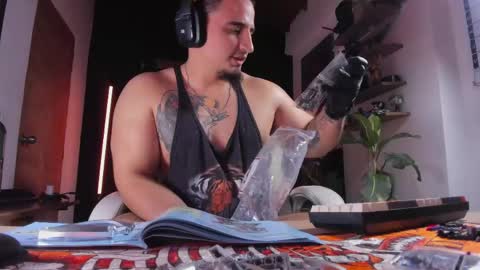 King Bear online show from 06.03.26