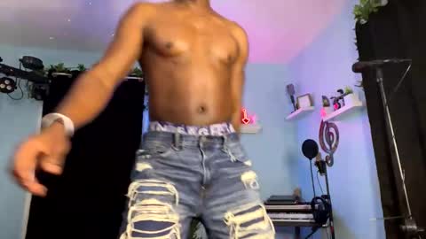 Snapshot of kingcorbra chatting on 02.14.25 KC online show from 02.14.25