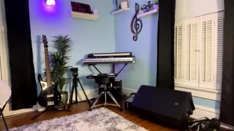 Snapshot of kingcorbra chatting on 11.18.25 KC online show from 11.18.25