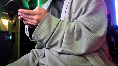 Snapshot of kingdillingertv chatting on 11.15.25 kingdillingertv online show from 11.15.25