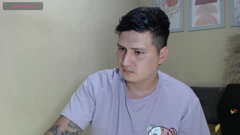 Snapshot of kingdominico chatting on 03.10.25 kingdominico online show from 03.10.25