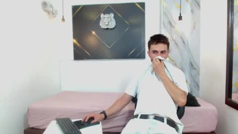 KING  online show from 04.23.26