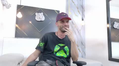 KING  online show from 06.05.26