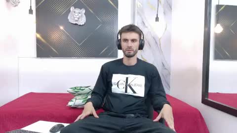 KING  online show from 06.08.26