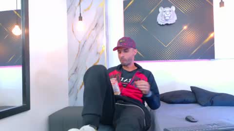KING  online show from 07.22.26