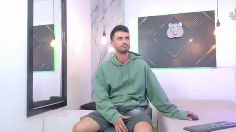 KING  online show from 07.24.26