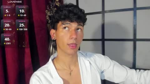  A L E X  online show from 12.04.24