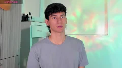  A L E X  online show from 02.18.25