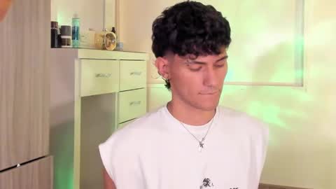  A L E X  online show from 02.22.25