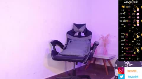  A L E X  online show from 10.25.25