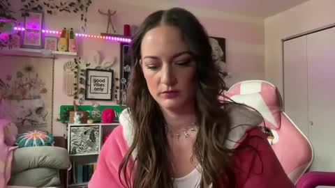 Snapshot of kinkilexixxx chatting on 02.19.25 Lexi Onlyfans online show from 02.19.25