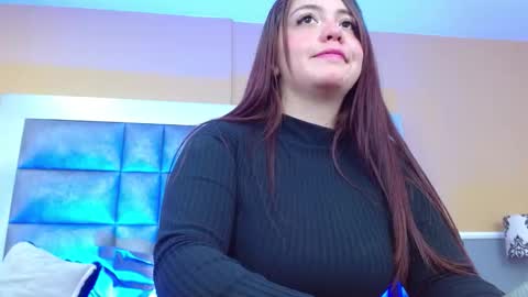 Snapshot of kinky__lovers chatting on 10.12.25 Issabella online show from 10.12.25