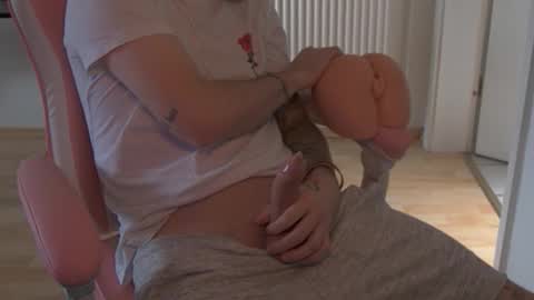 Felix online show from 10.21.25