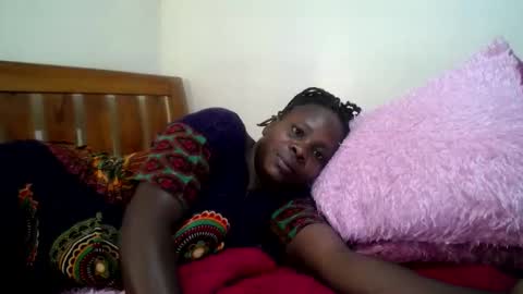 Snapshot of kinky_kaiya chatting on 03.01.25 kaiya online show from 03.01.25