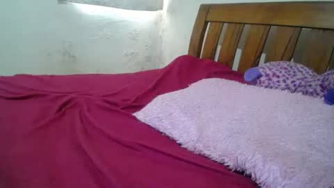 Snapshot of kinky_kaiya chatting on 10.01.25 kaiya online show from 10.01.25