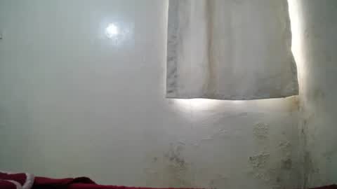 Snapshot of kinky_kaiya chatting on 10.05.25 kaiya online show from 10.05.25