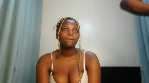 Lola online show from 10.24.25