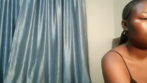 Lola online show from 04.06.26
