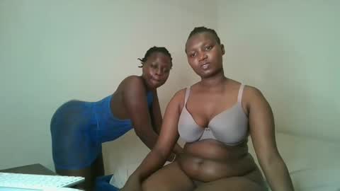 Snapshot of kinky_roey chatting on 03.12.25 kinky_roey online show from 03.12.25