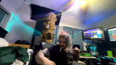 Kinky Cassie online show from 04.21.26