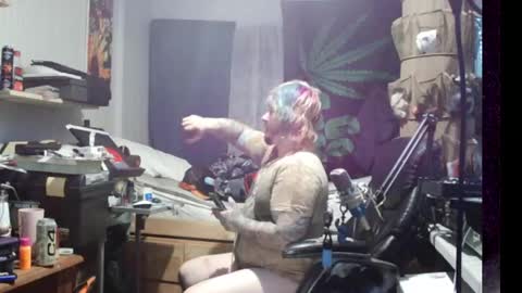 Kinky Cassie online show from 04.24.26