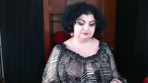 Snapshot of kinkyblacky chatting on 01.05.25 MistressBlacky online show from 01.05.25