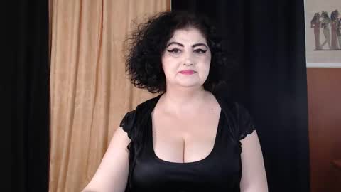 Snapshot of kinkyblacky chatting on 09.19.25 MistressBlacky online show from 09.19.25