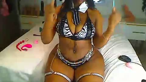 Snapshot of kinkybunz chatting on 05.29.26 KinyBunz online show from 05.29.26