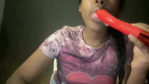 Snapshot of kinkykittee chatting on 01.11.25 Bunniii online show from 01.11.25