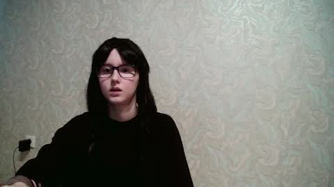 Snapshot of kinkyxgrey chatting on 09.19.25 KinkyxGrey online show from 09.19.25