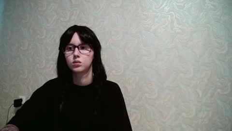 Snapshot of kinkyxgrey chatting on 09.20.25 KinkyxGrey online show from 09.20.25