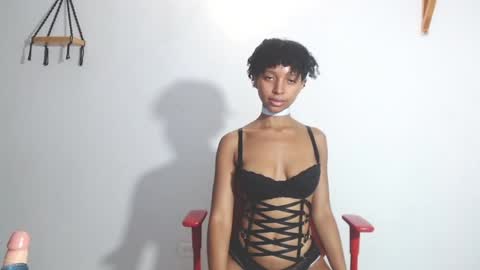 Snapshot of kintsugim chatting on 12.11.24 kintsugi online show from 12.11.24