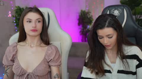 Snapshot of kira0541 chatting on 03.12.25 Sweet girls online show from 03.12.25