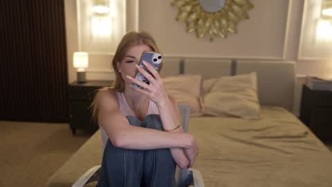 Snapshot of kira0541 chatting on 09.09.25 Sweet girls online show from 09.09.25