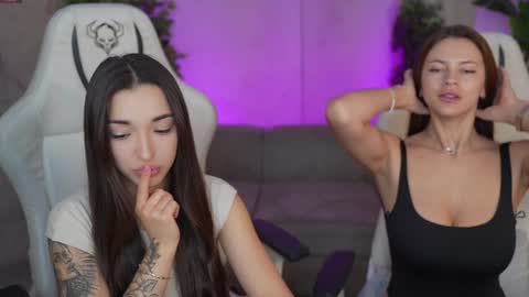 Snapshot of kira0541 chatting on 09.09.25 Sweet girls online show from 09.09.25