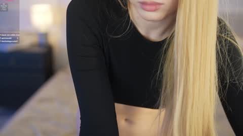 Snapshot of kira0541 chatting on 10.05.25 Sweet girls online show from 10.05.25