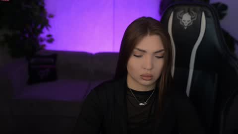 Snapshot of kira0541 chatting on 11.11.25 Sweet girls online show from 11.11.25