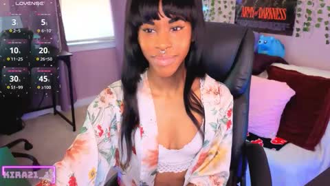 Snapshot of kira21_13 chatting on 03.14.26 Kira21 13 online show from 03.14.26