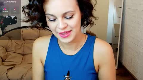 Snapshot of kira_energy chatting on 09.13.25 kira_energy online show from 09.13.25