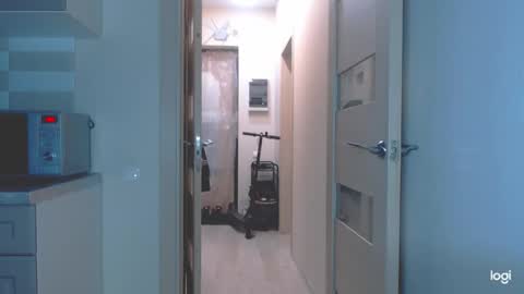 Kira online show from 12.18.25