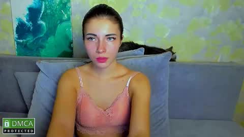 Kira  online show from 11.21.25