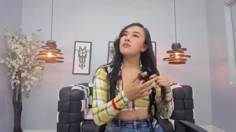 Snapshot of kira_naughtty chatting on 10.20.25 Kira Naughtty online show from 10.20.25