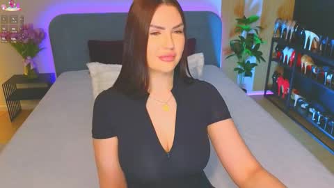 Snapshot of kira_sexxx chatting on 03.12.26 Kira online show from 03.12.26